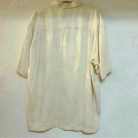 Tommy Bahama NWOT 100% Silk Button Down Del Palms Embroidered Silk Camp Shirt - Picture 2 of 7